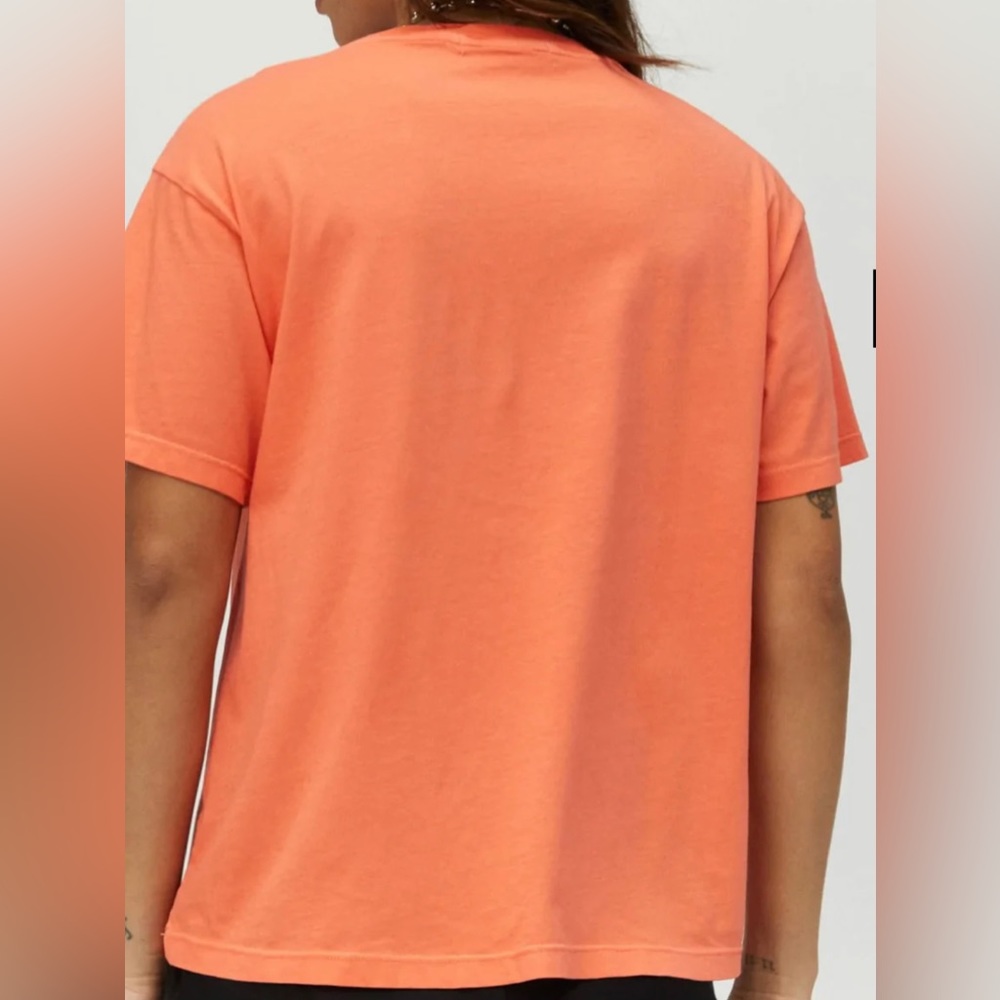 DAYDREAMER BEACH BOY SURFS UP Boyfriend TEE NEW NWT Band Tee - Picture 2 of 4